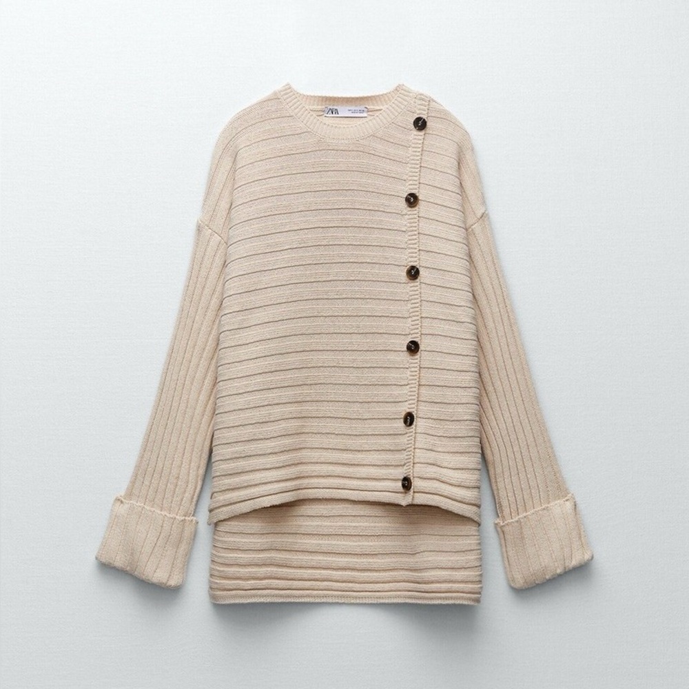 Zara Cream Crew Neck Sweater with Ribbed Texture